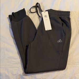 Alo gray joggers size M but look more like a small